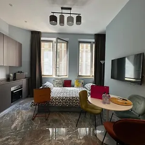  Apartment Blu Maison Duomo Centro Piazza Diaz Italy